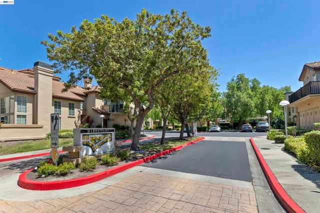 7722 Chantilly Dr, Dublin, CA 94568