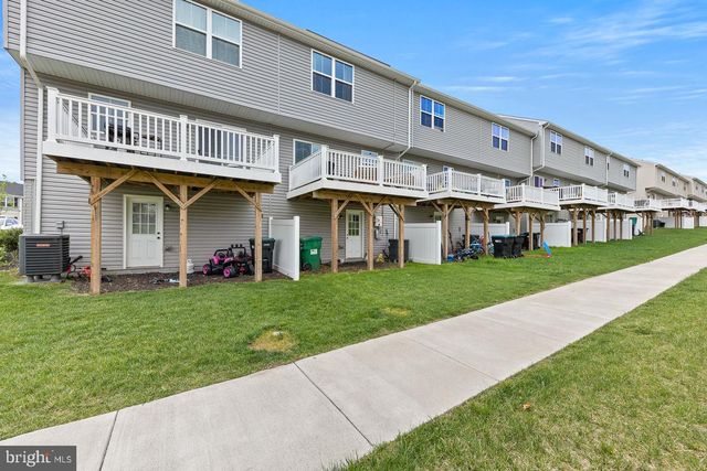 102 SPRING PLACE, Strasburg, VA 22657