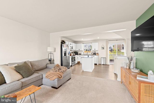 102 SPRING PLACE, Strasburg, VA 22657