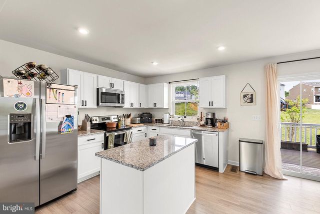 102 SPRING PLACE, Strasburg, VA 22657