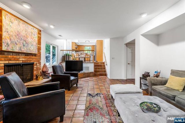 329 Glenwood Avenue, Leonia, NJ 07605