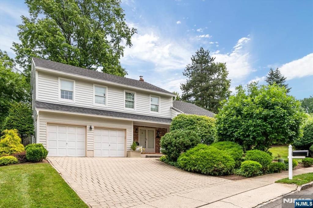 329 Glenwood Avenue, Leonia, NJ 07605