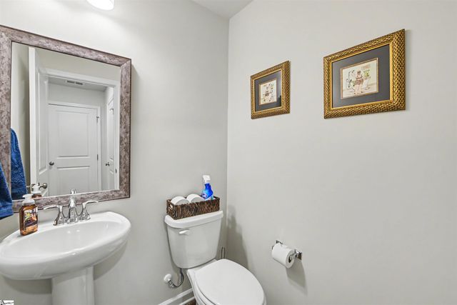 111 Myers Lane, Laurens, SC 29360