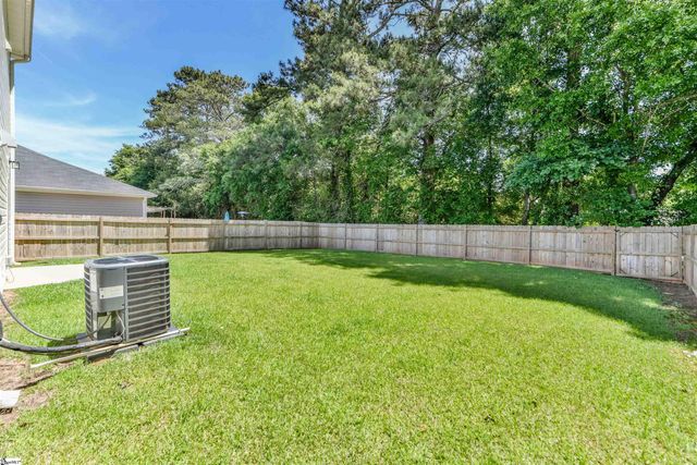 111 Myers Lane, Laurens, SC 29360