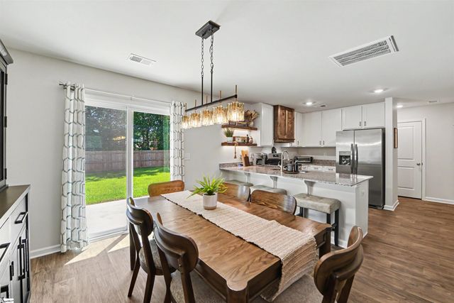 111 Myers Lane, Laurens, SC 29360