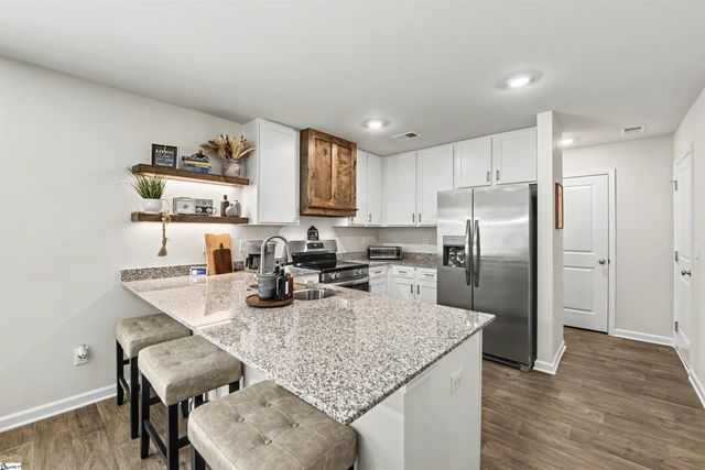 111 Myers Lane, Laurens, SC 29360