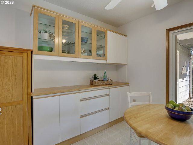 16350 Sw ROYALTY Pkwy, King City, OR 97224