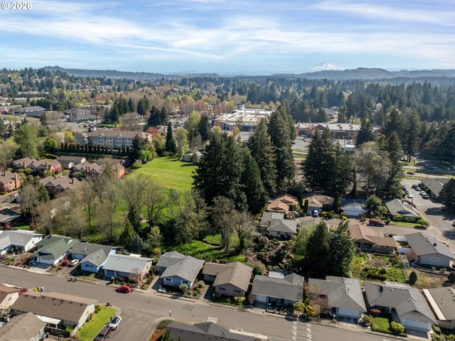 16350 Sw ROYALTY Pkwy, King City, OR 97224