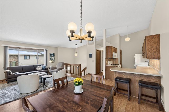 12809 45th Avenue N, Plymouth, MN 55442