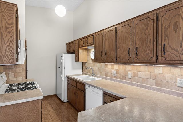 12809 45th Avenue N, Plymouth, MN 55442