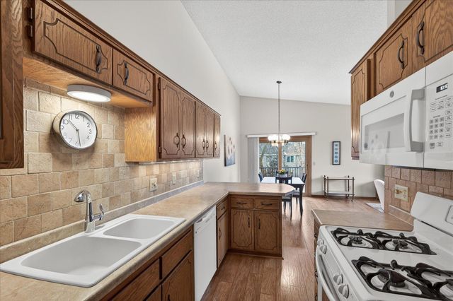 12809 45th Avenue N, Plymouth, MN 55442