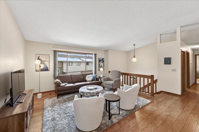 12809 45th Avenue N, Plymouth, MN 55442