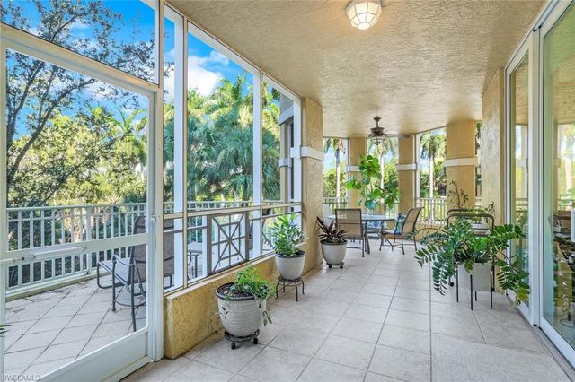 2728 Tiburon BLVD E 105, Naples, FL 34109