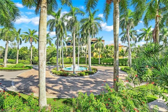 2728 Tiburon BLVD E 105, Naples, FL 34109