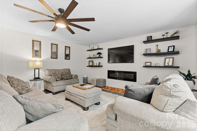 1528 Magnolia Drive, Lancaster, SC 29720