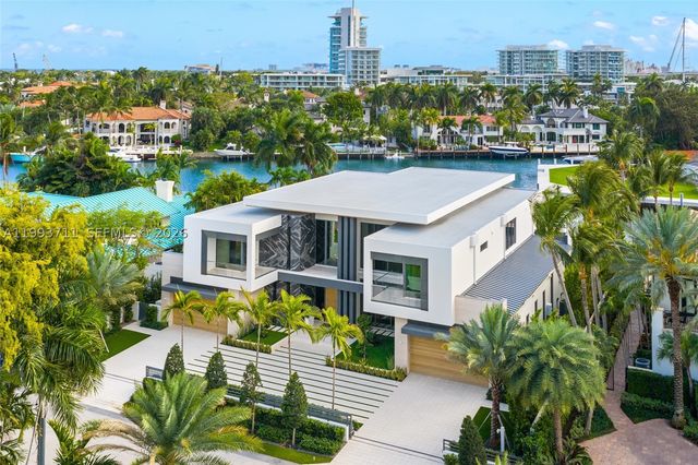 2560 Del Lago Dr, Fort Lauderdale, FL 33316