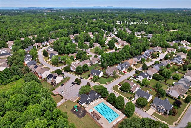 601 Kingsmoor Drive, Simpsonville, SC 29681