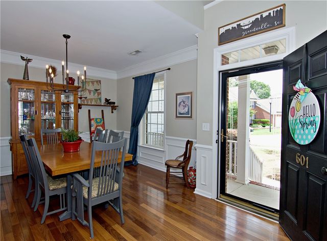 601 Kingsmoor Drive, Simpsonville, SC 29681