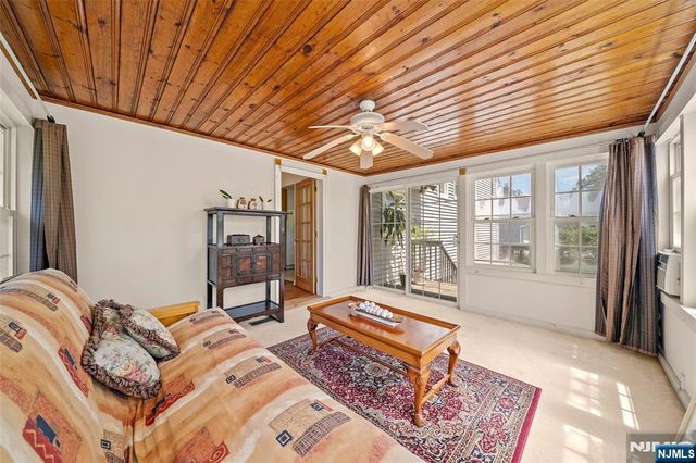 43 Woodvale Road, Glen Rock, NJ 07452