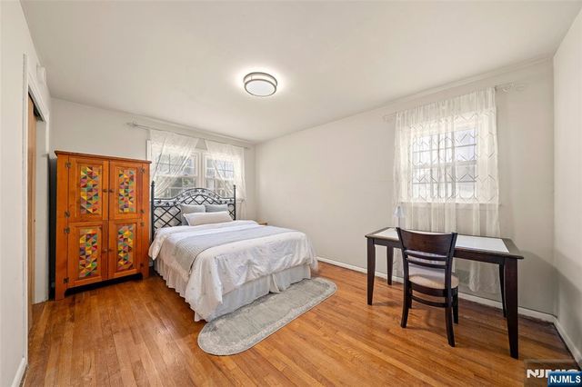 43 Woodvale Road, Glen Rock, NJ 07452