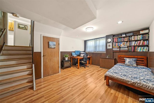 43 Woodvale Road, Glen Rock, NJ 07452