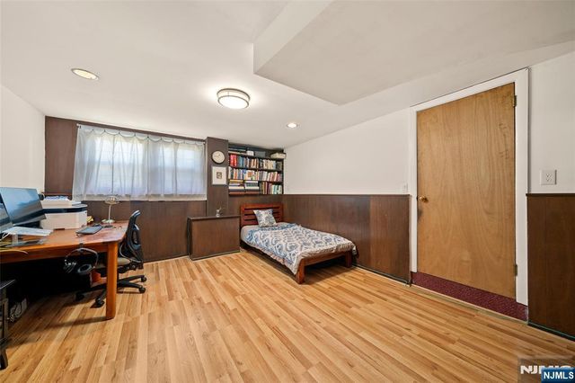 43 Woodvale Road, Glen Rock, NJ 07452