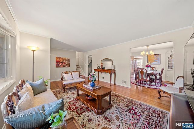 43 Woodvale Road, Glen Rock, NJ 07452