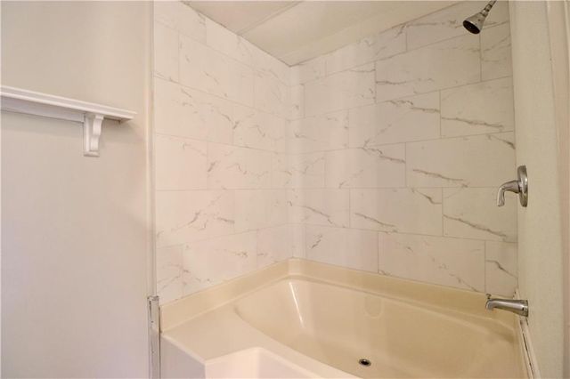 5148 E Holiday SE Court, Acworth, GA 30102