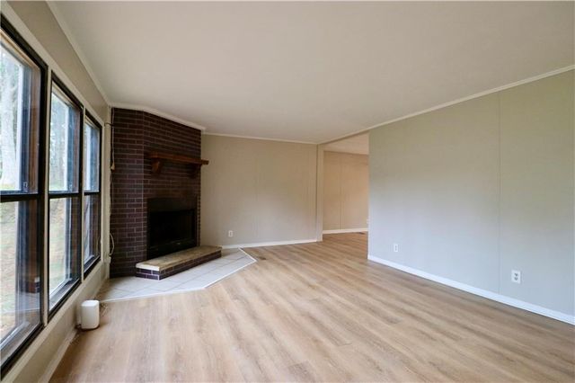 5148 E Holiday SE Court, Acworth, GA 30102