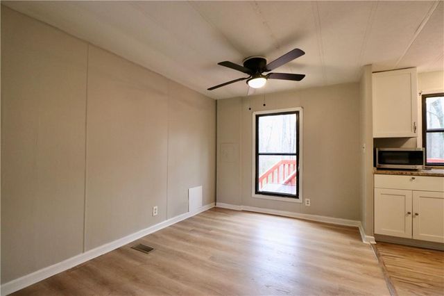 5148 E Holiday SE Court, Acworth, GA 30102