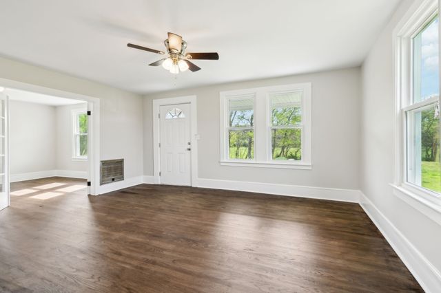 57 Young Branch Rd, Dixon Springs, TN 37057