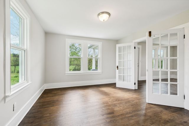 57 Young Branch Rd, Dixon Springs, TN 37057