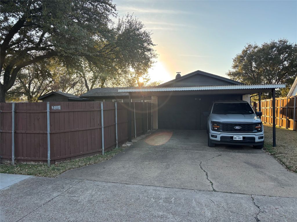 1215 Annapolis Drive, Richardson, TX 75081