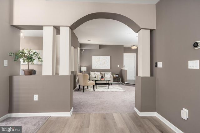 303 CAMERON STATION BLVD #103, Alexandria, VA 22304