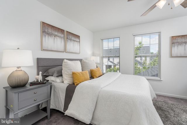 303 CAMERON STATION BLVD #103, Alexandria, VA 22304