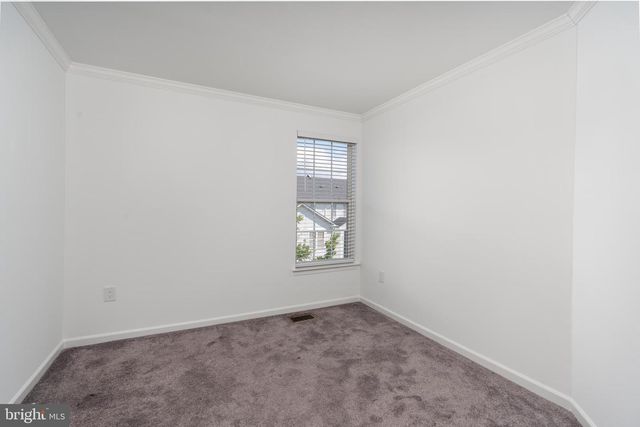 303 CAMERON STATION BLVD #103, Alexandria, VA 22304
