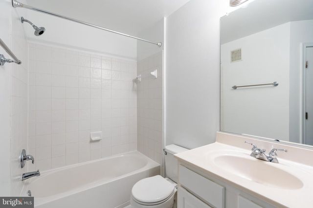 303 CAMERON STATION BLVD #103, Alexandria, VA 22304