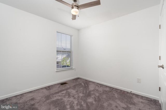 303 CAMERON STATION BLVD #103, Alexandria, VA 22304