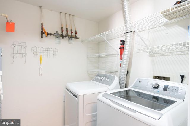 303 CAMERON STATION BLVD #103, Alexandria, VA 22304