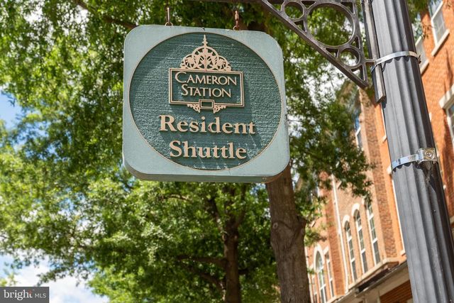 303 CAMERON STATION BLVD #103, Alexandria, VA 22304