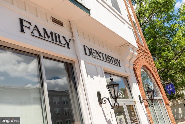 303 CAMERON STATION BLVD #103, Alexandria, VA 22304