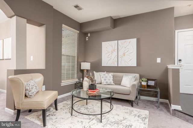 303 CAMERON STATION BLVD #103, Alexandria, VA 22304