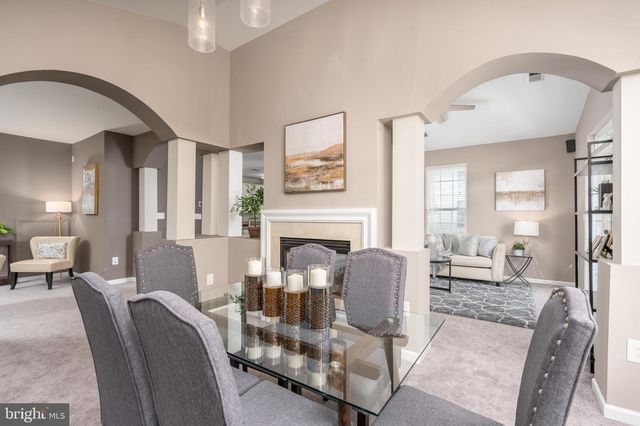 303 CAMERON STATION BLVD #103, Alexandria, VA 22304