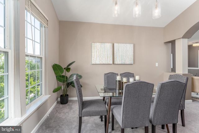 303 CAMERON STATION BLVD #103, Alexandria, VA 22304