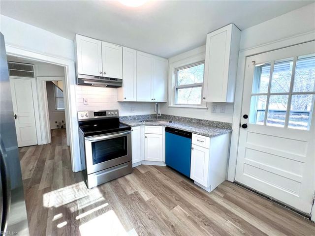 4 California AVE, Portsmouth, VA 23701