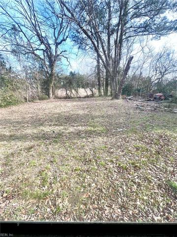 4 California AVE, Portsmouth, VA 23701