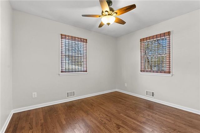 400 NE Howard Street, Lee's Summit, MO 64063