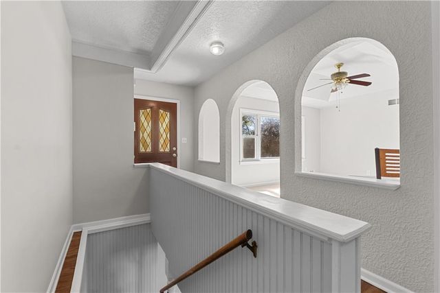 400 NE Howard Street, Lee's Summit, MO 64063