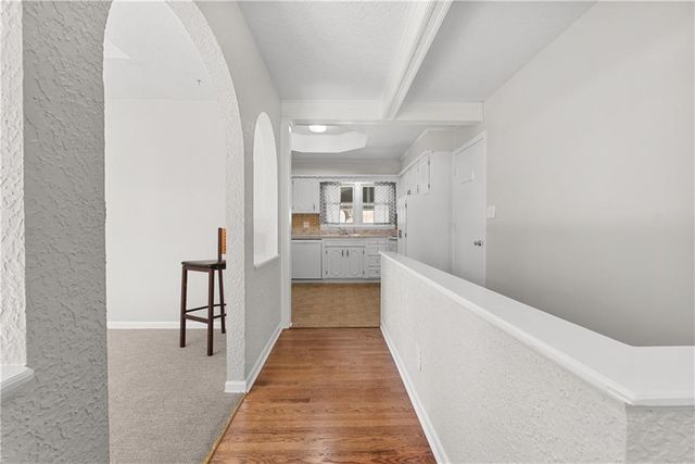 400 NE Howard Street, Lee's Summit, MO 64063