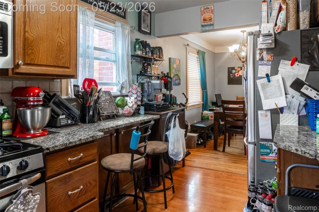 15606 Richmond Street, Southgate, MI 48195